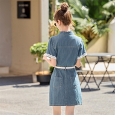 2025年夏季新款蕾丝花边拼接牛仔翻领连衣裙女，女装连衣裙，沁沁公主