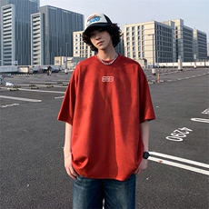 酒红色