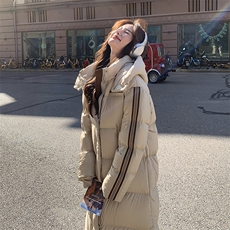 新款设计感撞色羽绒服90绒2C105-8827-P315-K439，女装羽绒服，2C105