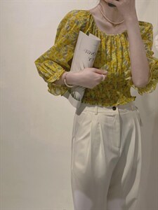 韩系两穿小花上衣图片