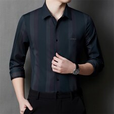藏青色