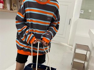 春季新款条纹大版休闲卫衣图片