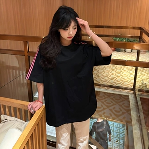 抖音得物品质二开240克宽松纯棉美式潮牌印花三条杠中性风短袖T恤图片