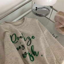 款号：BD230040 名称：牙刷绣卫衣，女装卫衣/绒衫，BD