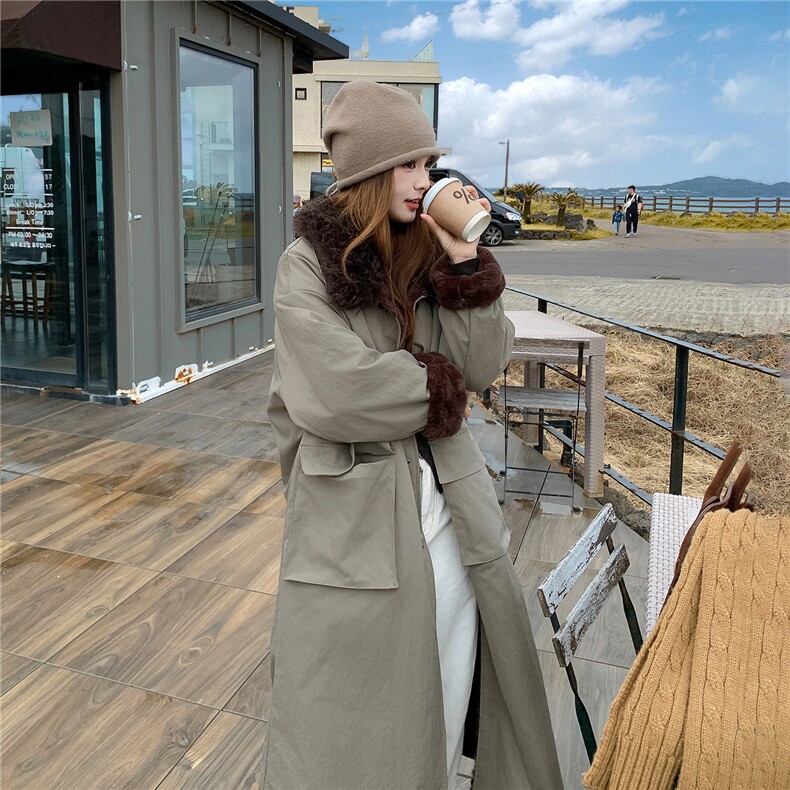 韩系复古麂皮绒保暖上衣女秋冬2025新款加厚温柔风中长款派克棉服,女装派克服,2C085