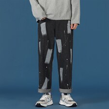 黑色