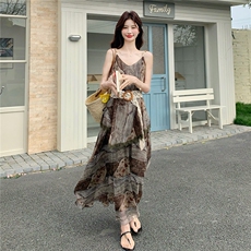 新款P200-K309度假风无袖碎花两件套女装，女装套装/套裙，网红馆