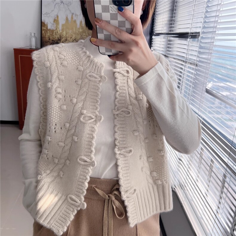 35%羊绒衫秋冬季新款舒适时尚百搭女式羊绒盘扣开衫,女装羊绒衫,窄众羊绒
