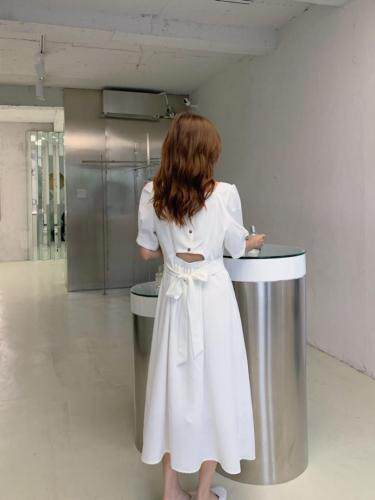 现货!气质方领收腰绑带后背镂空连衣裙,女装连衣裙,FUXINXIN 福歆歆