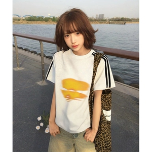 抖音得物高品质二开240克宽松纯棉美式潮牌三条杠织带短袖T恤图片