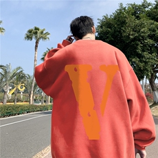 藕粉色