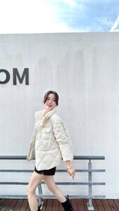 九零白鸭绒羽绒服轻薄款,女装羽绒服,纯钱