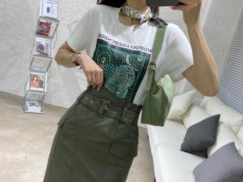 2??0??2??1??春款全面煥新??，女装，AMG