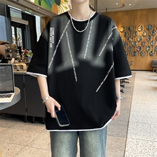 黑色