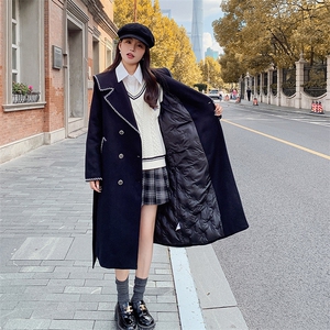 水衣源2533款纯色镶条海军领毛呢羽绒服中长款女图片