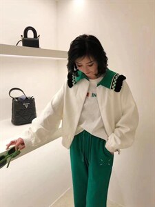 休闲时尚针织海军领后背刺绣重工艺外套好买，特图片