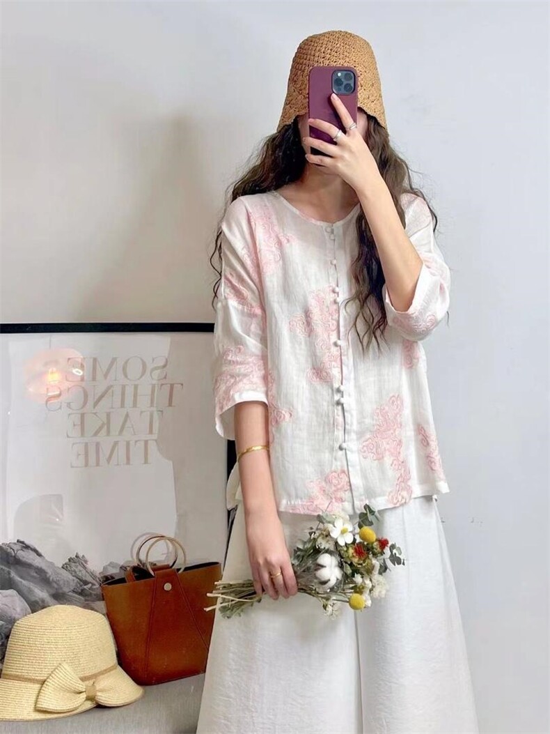 苎绣花上衣，其它，依姿黛