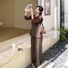 高级轻熟风穿搭咖色马甲套装女2025春秋超火好看阔腿裤气质三件套，女装套装/套裙，蝶眷