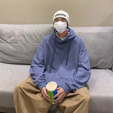 蓝色