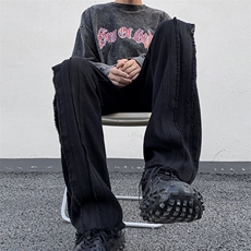 黑色