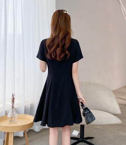 新款甜美气质钉珠蝴蝶结修身连衣裙，女装连衣裙，炅缇恩