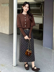 2025年冬季时尚潮流显瘦针织外披三件套裙，女装套装/套裙，心心服饰