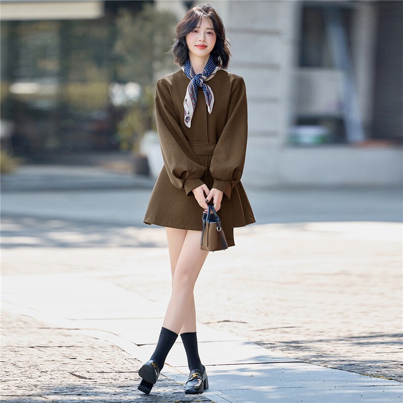2025年秋季新款时尚气质风衣外套女,女装短外套,美沁