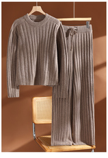 2025年秋季休闲风马鞍肩竖条加厚时尚百搭套装，女装套装/套裙，玛莎羊绒