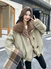 新款！保暖休闲大毛领派克服牛角扣工装外套2C133-6006-P255-K378，女装派克服，2C133