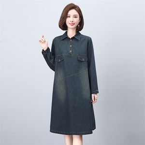 牛仔连衣裙女2025春秋新款休闲宽松遮肚时尚气质妈妈长袖翻领裙子图片