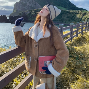 咖色美拉德皮毛一体羊羔毛外套女冬季2025新款独特漂亮巨好看棉服图片