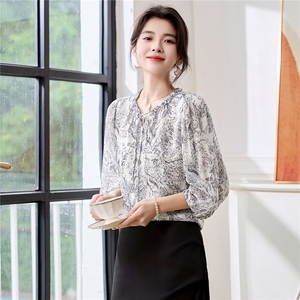 时尚洋气花边领真丝上衣女2025夏装新款七分袖小衫桑蚕丝显瘦衬衣
