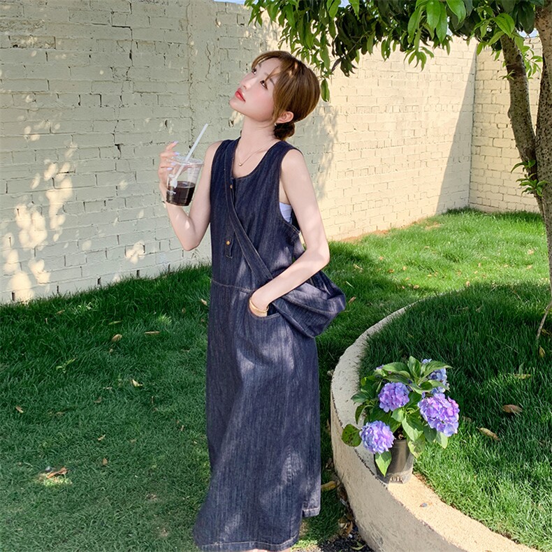 牛仔无袖连衣裙女夏季新款复古通勤显瘦A字中长裙,女装连衣裙,纯色衣恋