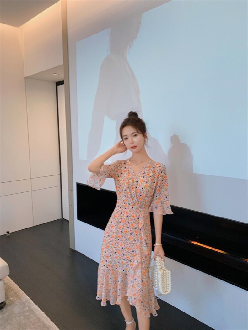夏季新款连衣裙，女装连衣裙，早颜