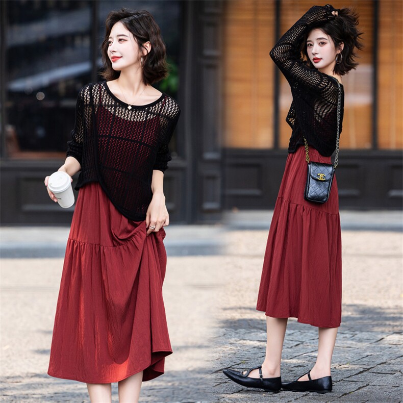 现货新款2025入秋新品针织衫吊带连衣裙套装显瘦女人味百搭裙，女装套装/套裙，意芙