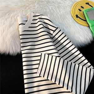 1港风平铺抖音直播中性情侣大码条纹长袖T恤男CT7809P45控68图片