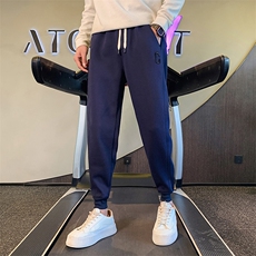 藏青色