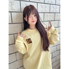 奶黄色