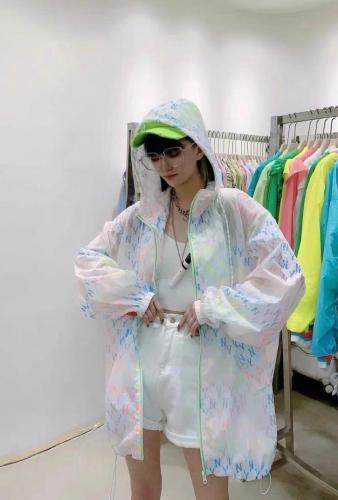 W770欧洲站2021新款夏季欧货时尚百搭连帽字母防晒衣,女装,L·H·X