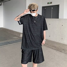 黑色套装