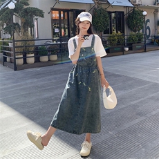夏季减龄刺绣背带裙两件套显瘦牛仔套装，女装套装/套裙，帛锦泉