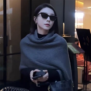 高级感针织围巾披肩女2025新款春秋外穿高领斗篷不规则图片