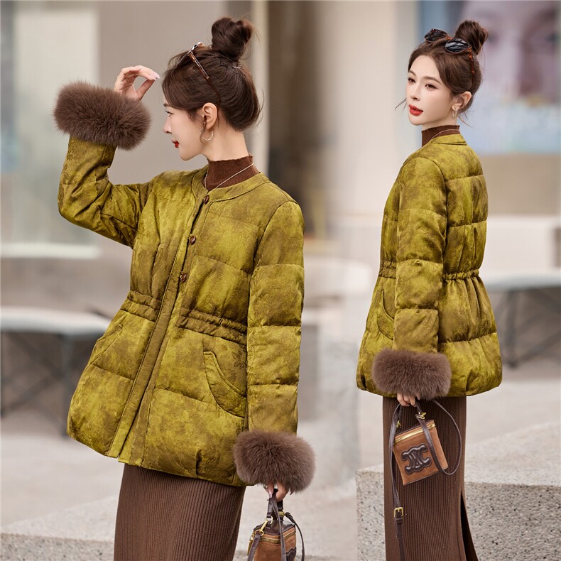 高端提花狐狸毛羽绒服女2025冬装新款时尚收腰90白鸭绒外套,女装羽绒服,悠米