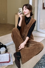 2D078-T1889-P195K269半高领T+灯芯绒马甲+长裤3件套，女装套装/套裙，2D078