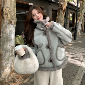 新款 主推手工画线皮毛一体外套2637-P205-K288图片