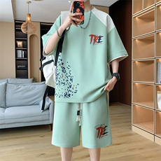 绿色