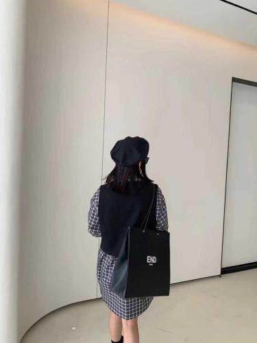 新款马甲格子连衣裙，女装马夹，红头发儿