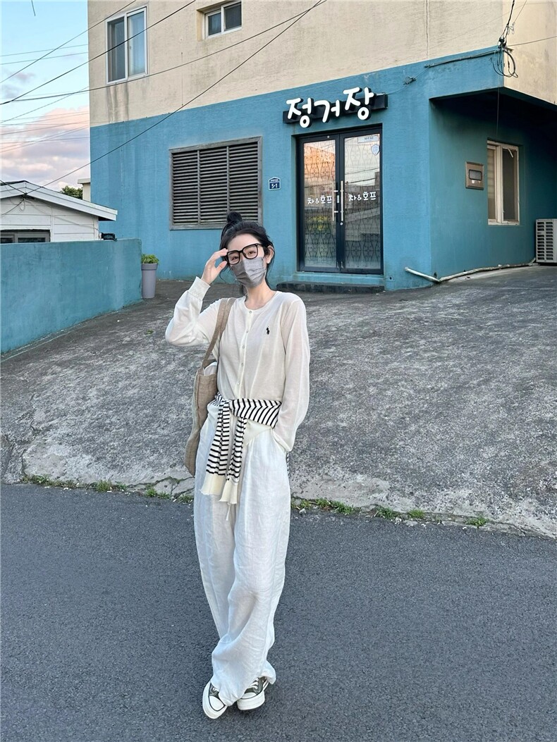 单排扣纯色圆领长袖2024年秋季时尚简约百搭针织衫,女装羊毛衫,百纯羊绒