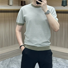 绿色