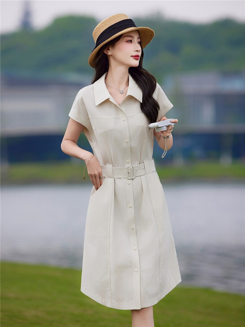 现货2026年夏季休闲风纯色小个子城市通勤时尚舒适A字裙连衣裙,女装连衣裙,靓衣阁